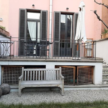 Casa Mari - Free Secure Parking, Breakfast, Private Bathroom, Wifi, Garden, Aircon, 3 Min Walk To Metro And Train Station Milan Exterior photo