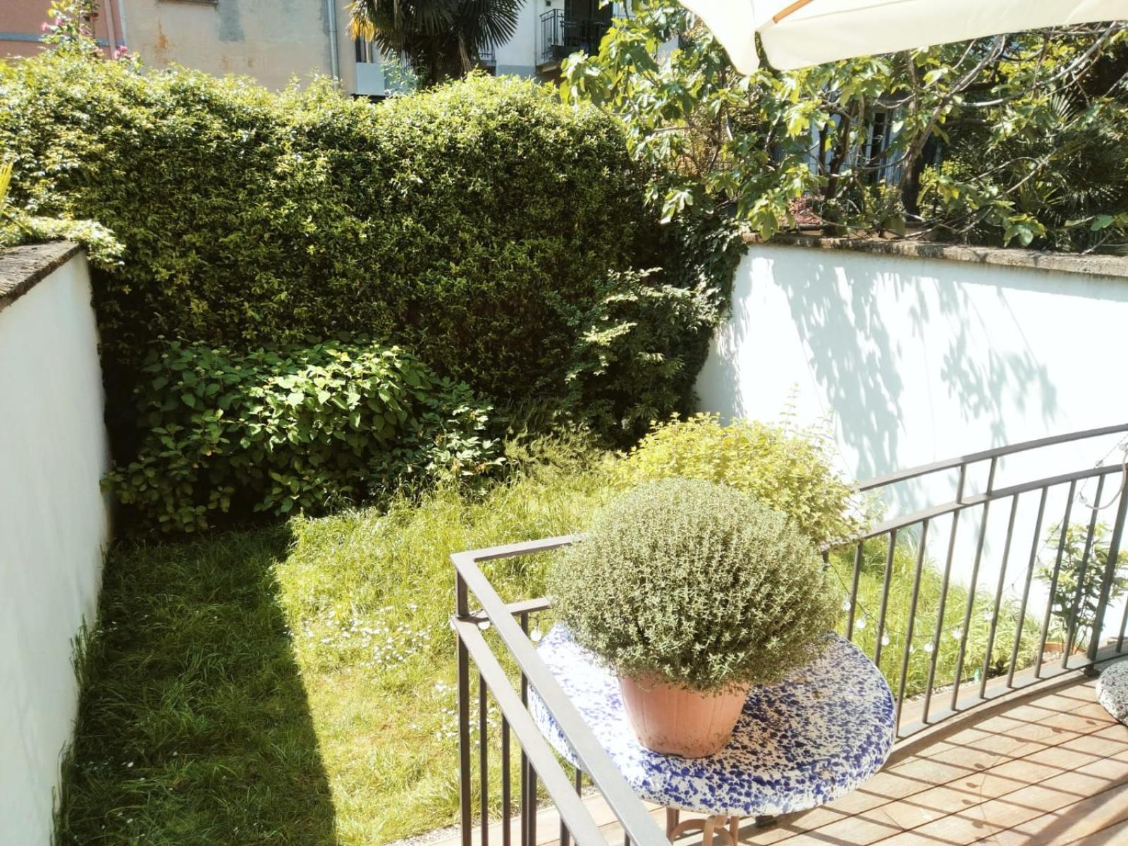 Casa Mari - Free Secure Parking, Breakfast, Private Bathroom, Wifi, Garden, Aircon, 3 Min Walk To Metro And Train Station Milan Exterior photo