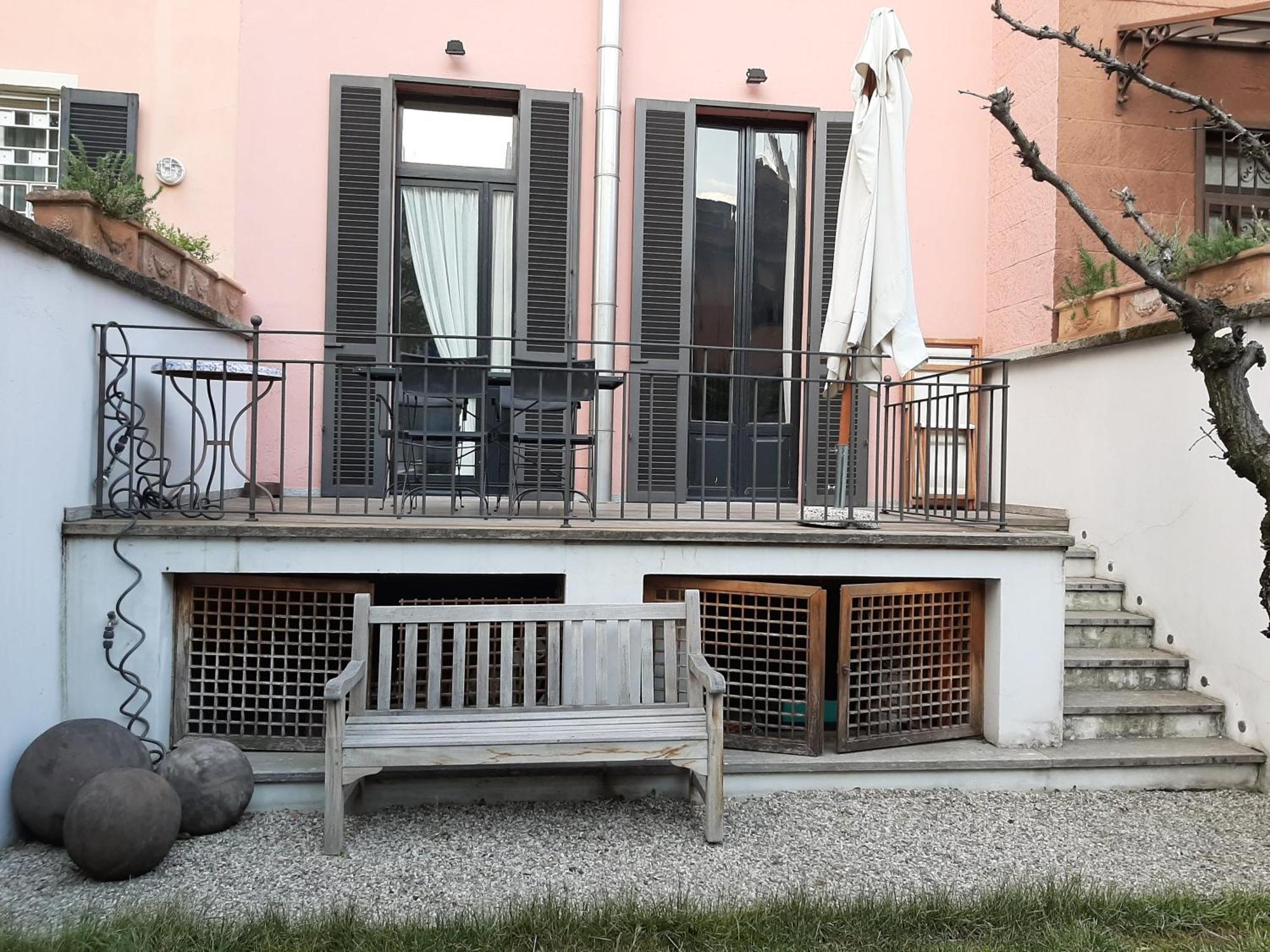 Casa Mari - Free Secure Parking, Breakfast, Private Bathroom, Wifi, Garden, Aircon, 3 Min Walk To Metro And Train Station Milan Exterior photo